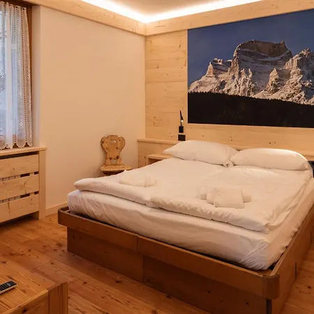 Pelmo Mountain Con Bagno Turco Borca di Cadore